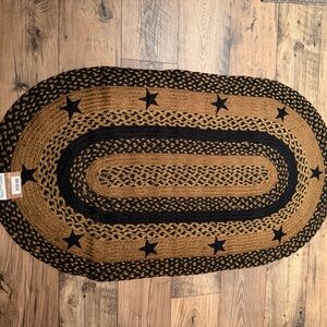 Braided Oval Rug with Star Pattern‎ - Black and Brown NEW